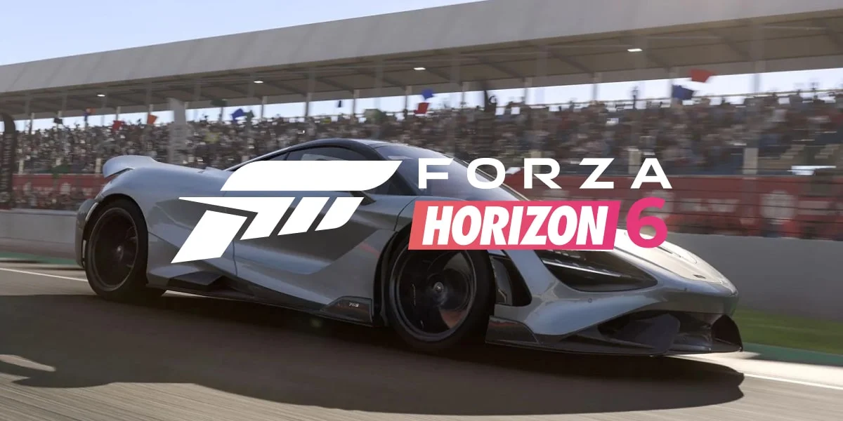 Forza Horizon 6 no Japão, com carros em uma estrada cercada por cerejeiras